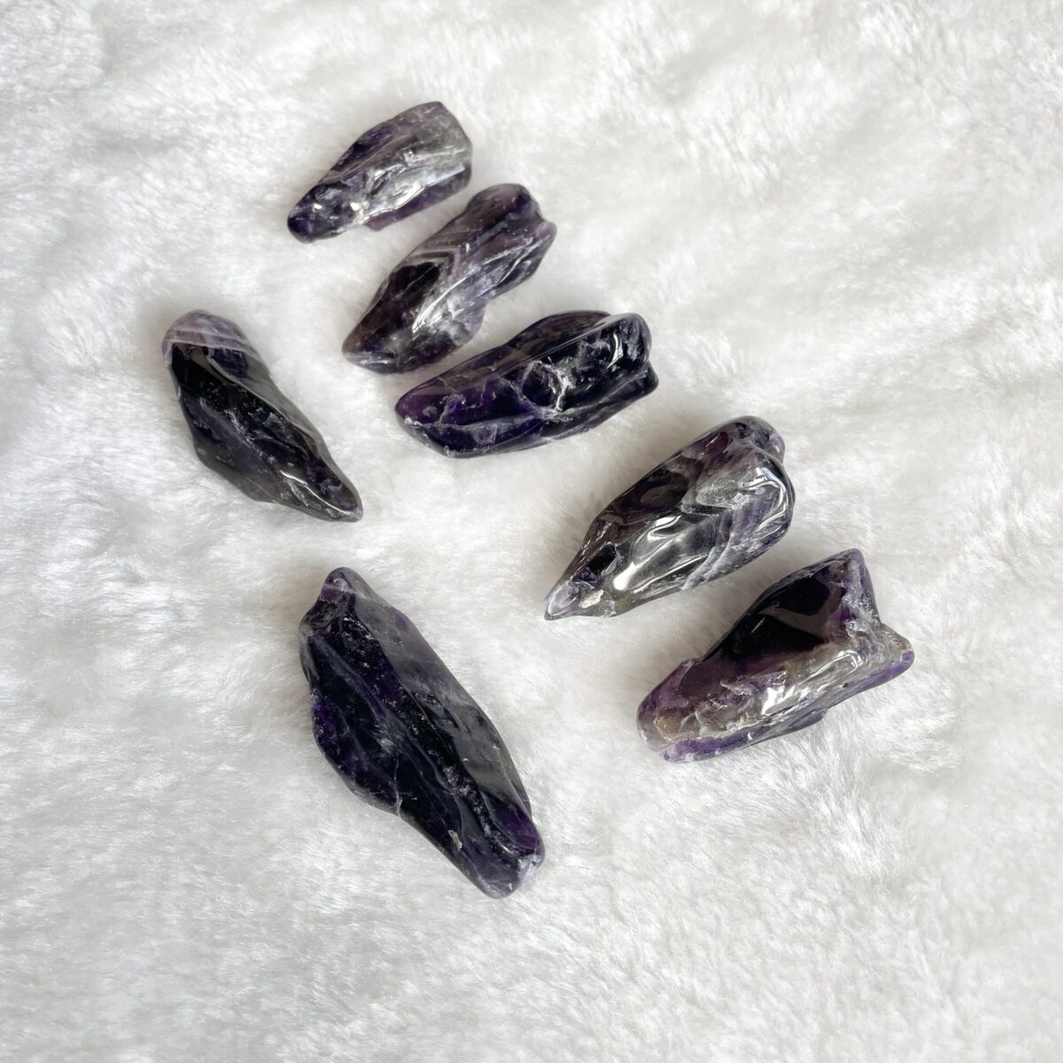 尖形紫水晶一個(大)