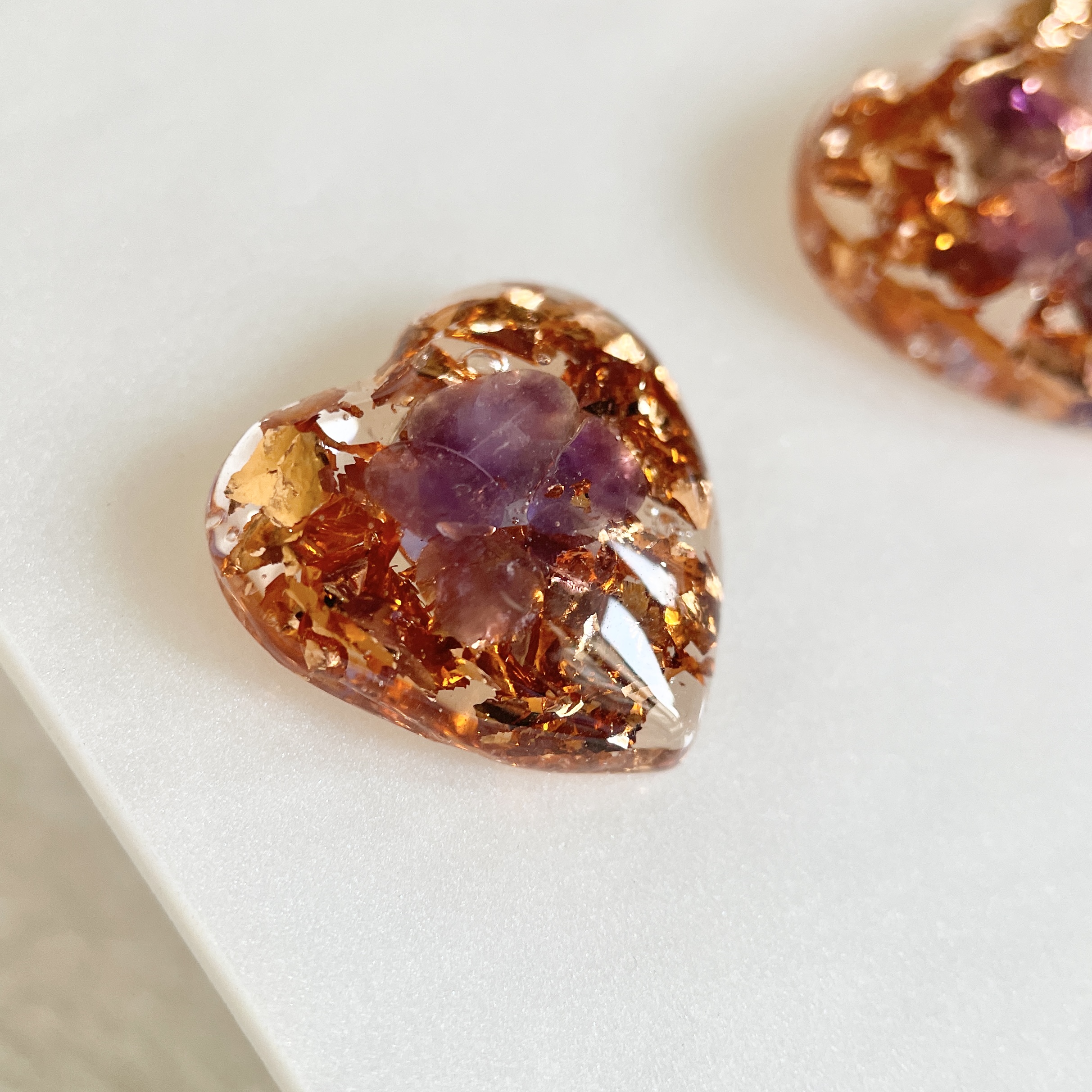 紫水晶心形高頻奧根能量玫瑰金耳環 Orgonite - Image 3